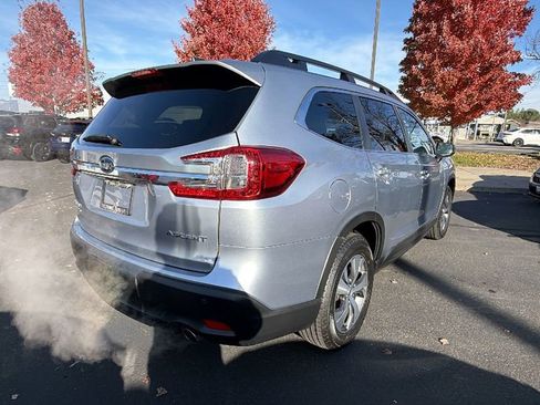 Used 2024 Subaru Ascent Premium w/ Convenience Package image 4