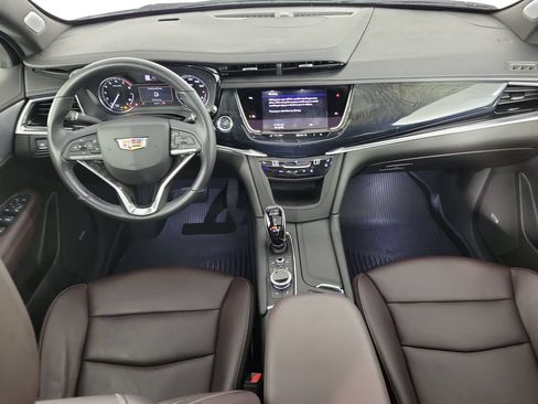 Certified 2024 Cadillac XT6 Premium Luxury w/ LPO, Floor Liner Package AWD/4WD image 17