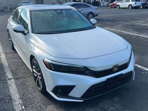 Used 2023 Honda Civic Touring image 7