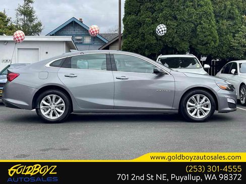 Used 2025 Chevrolet Malibu LT FWD image 3