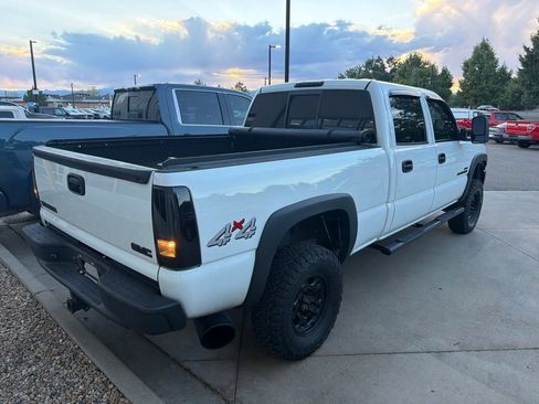 Used 2004 GMC Sierra 2500 SLT w/ Heavy-Duty Power Package AWD/4WD image 5