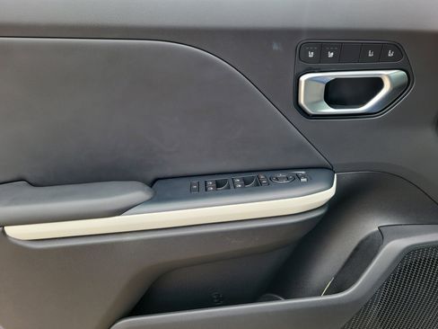 New 2025 Kia K4 GT-Line Turbo image 6