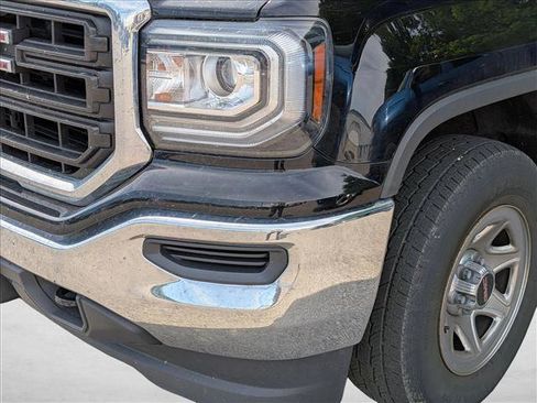 Used 2017 GMC Sierra 1500 4x4 Double Cab w/ Sierra Convenience Package image 9