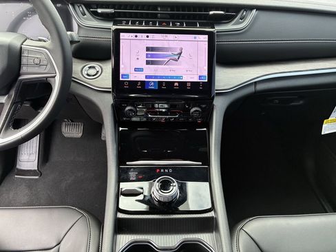 New 2025 Jeep Grand Cherokee Limited AWD/4WD image 25
