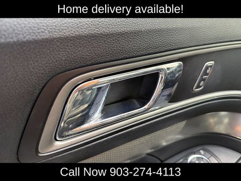Used 2018 Ford Explorer XLT w/ Equipment Group 202A FWD image 18