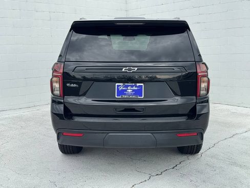 Used 2023 Chevrolet Suburban Z71 w/ Luxury Package AWD/4WD image 13