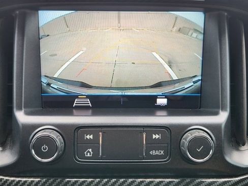 Used 2022 GMC Canyon AT4 image 16