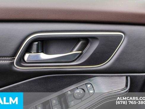 Used 2021 Nissan Rogue SV w/ Premium Package image 33