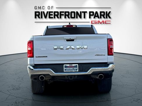 Used 2025 RAM 1500 Laramie AWD/4WD image 4