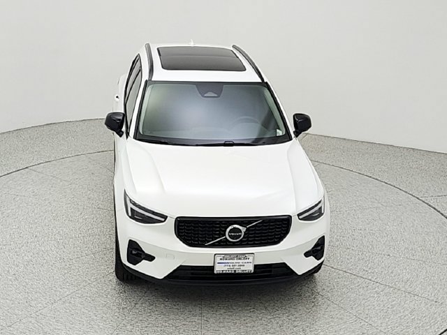 New 2026 Volvo XC40 B5 Plus w/ Protection Package Premier AWD/4WD image 14