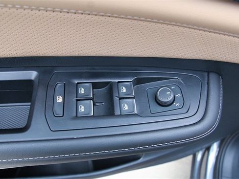 Certified 2025 Volkswagen Atlas Cross Sport SEL R-Line image 14