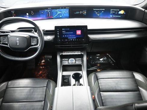 Used 2024 Lincoln Nautilus Reserve w/ Jet Appearance Package (87T) image 30