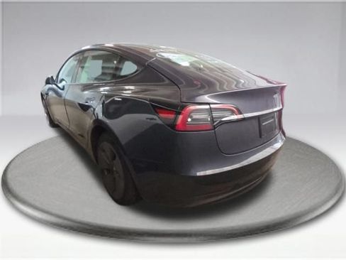 Used 2023 Tesla Model 3 Standard Range RWD image 9