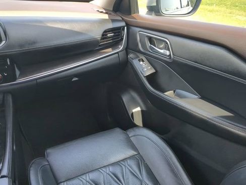 Used 2023 Nissan Rogue Platinum w/ Platinum Premium Package image 16