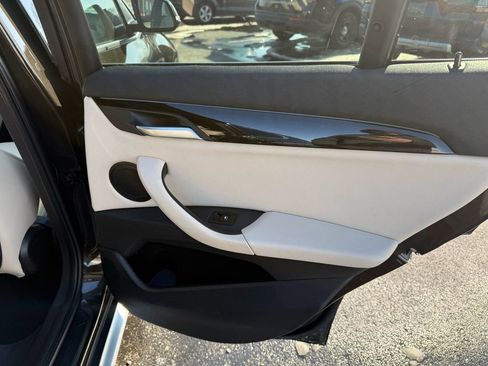 Used 2020 BMW X1 xDrive28i w/ Premium Package image 21