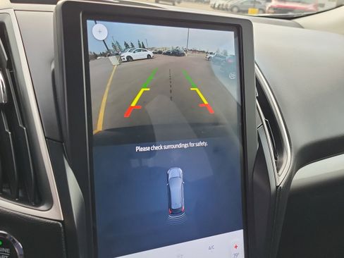 Used 2024 Ford Edge SEL w/ Convenience Package image 28