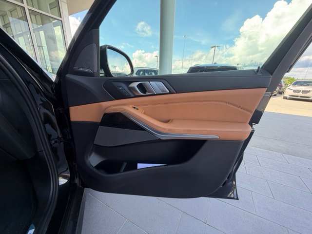 Used 2026 BMW X7 xDrive40i w/ M Sport Package AWD/4WD image 28
