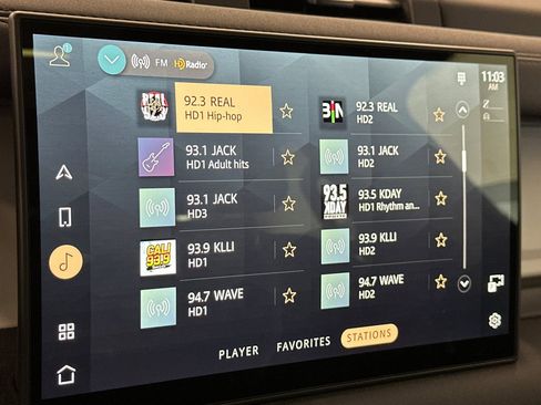 Used 2025 Land Rover Defender 110 S image 20