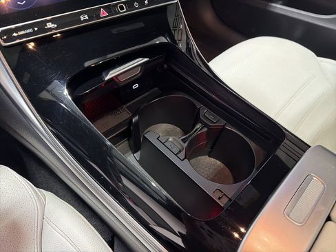 Used 2024 Mercedes-Benz C 300 4MATIC Sedan image 15