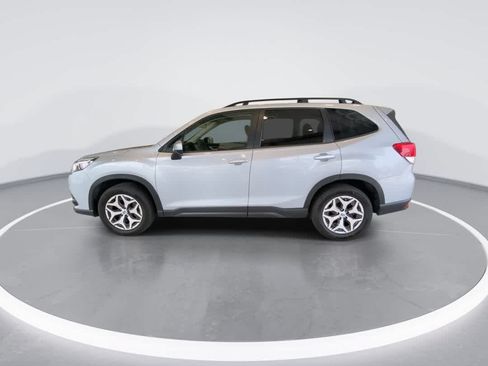 Used 2023 Subaru Forester Premium AWD/4WD image 5