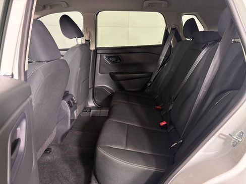 Used 2024 Nissan Rogue S image 35