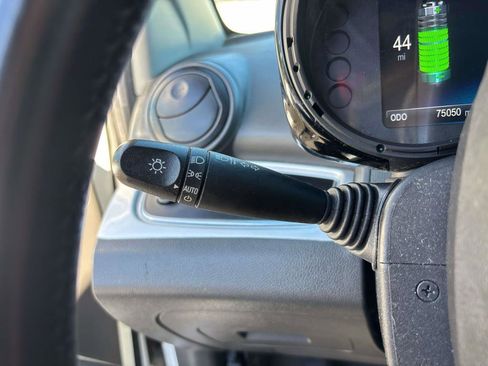 Used 2015 Chevrolet Spark LT image 27