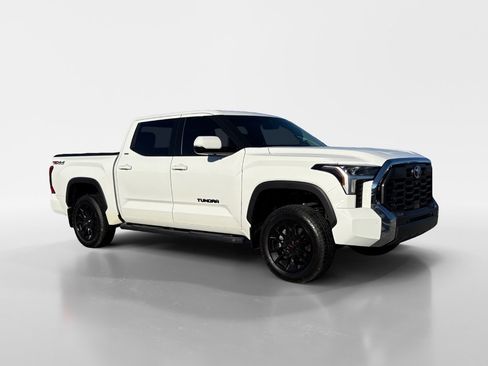 Used 2022 Toyota Tundra SR5 image 8