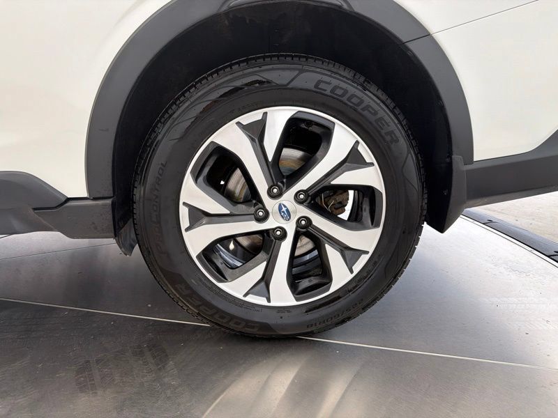 Used 2020 Subaru Outback Touring w/ Popular Package #2 AWD/4WD image 38