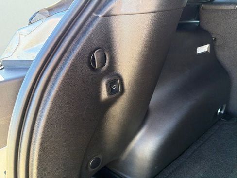 Used 2025 Jeep Compass Limited w/ Driver Assist Group I image 11