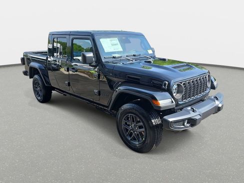 New 2026 Jeep Gladiator Sport image 3