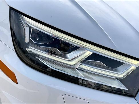 Used 2020 Audi Q5 Premium Plus w/ Premium Plus Package image 25