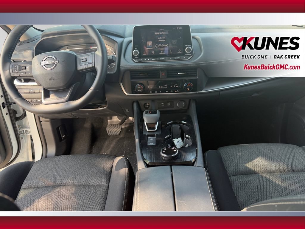 Used 2026 Nissan Rogue SV AWD/4WD image 25