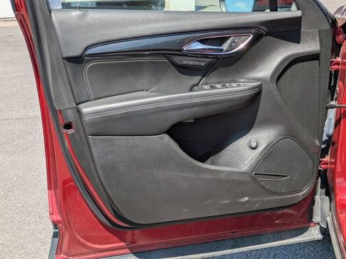 Used 2023 Buick Envision Essence AWD/4WD image 6
