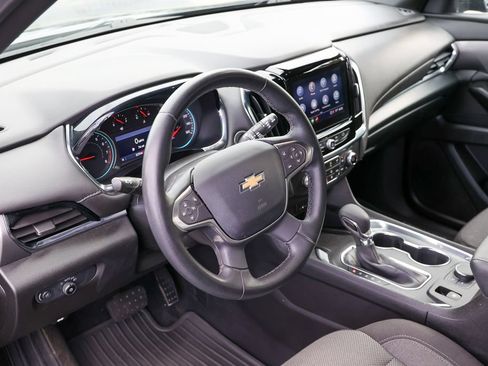 Used 2023 Chevrolet Traverse LT FWD image 35