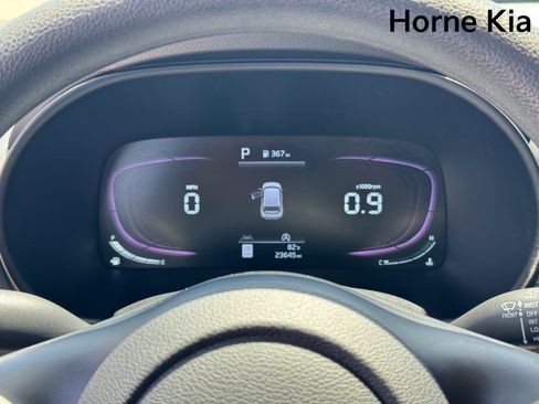Certified 2023 Kia Soul LX w/ LX Technology Package FWD image 17