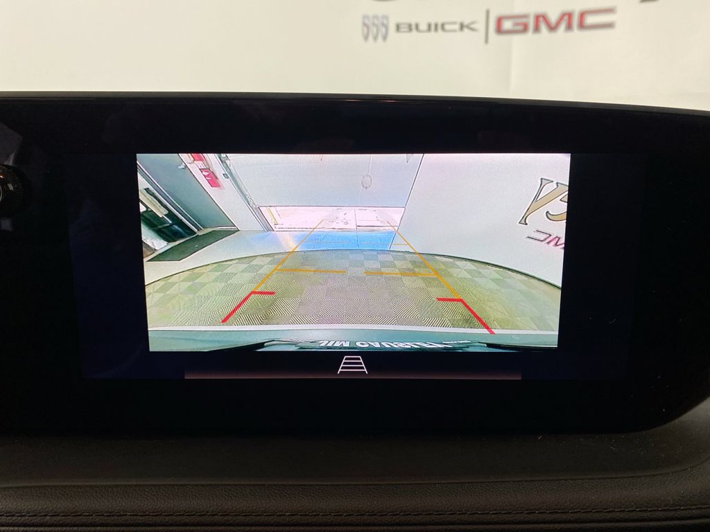 Used 2024 Buick Encore GX Preferred FWD image 17