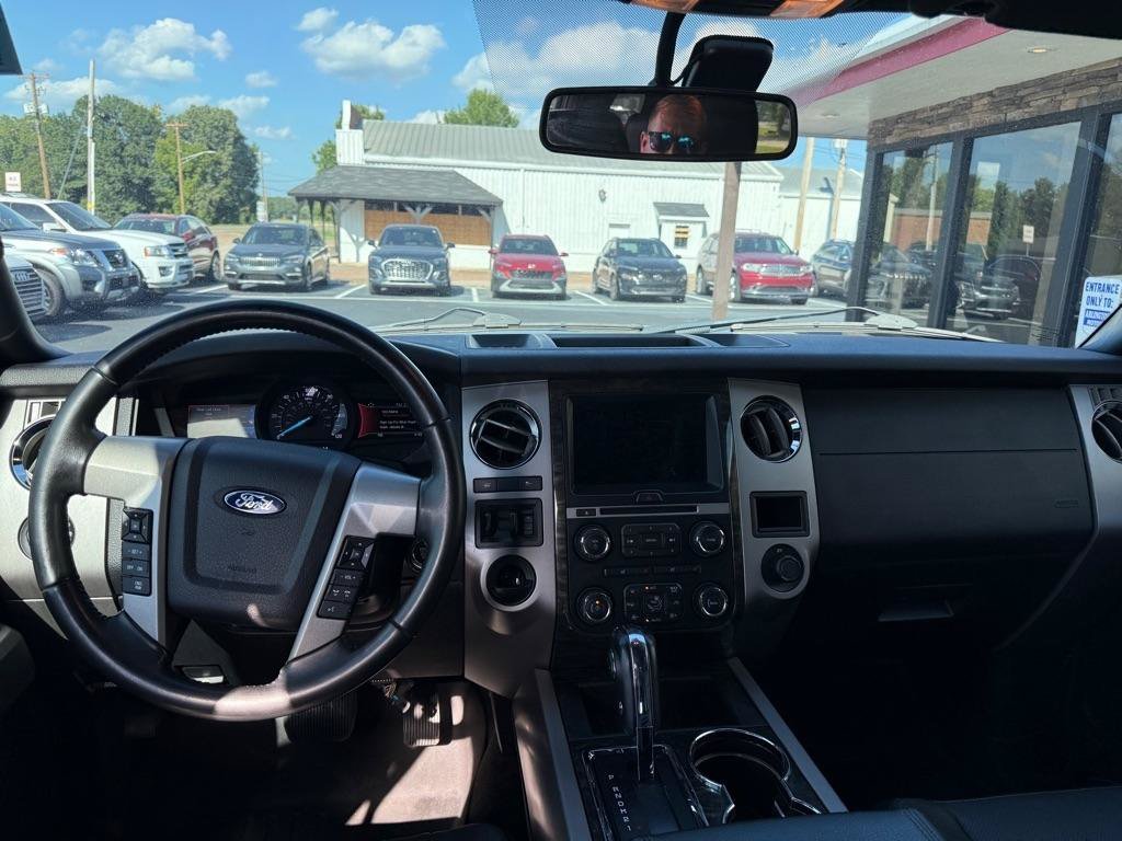 Used 2017 Ford Expedition Limited w/ Equipment Group 301A RWD image 14