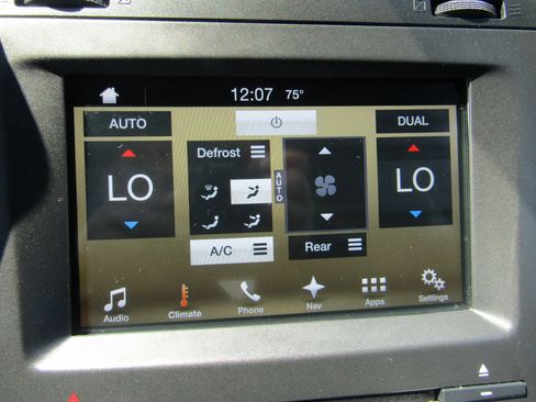 Used 2016 Lincoln Navigator L Select image 23