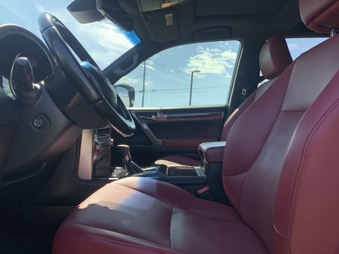 Used 2021 Lexus GX 460 Premium image 16