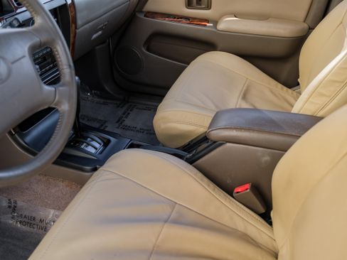 Used 1998 Toyota 4Runner Limited image 19