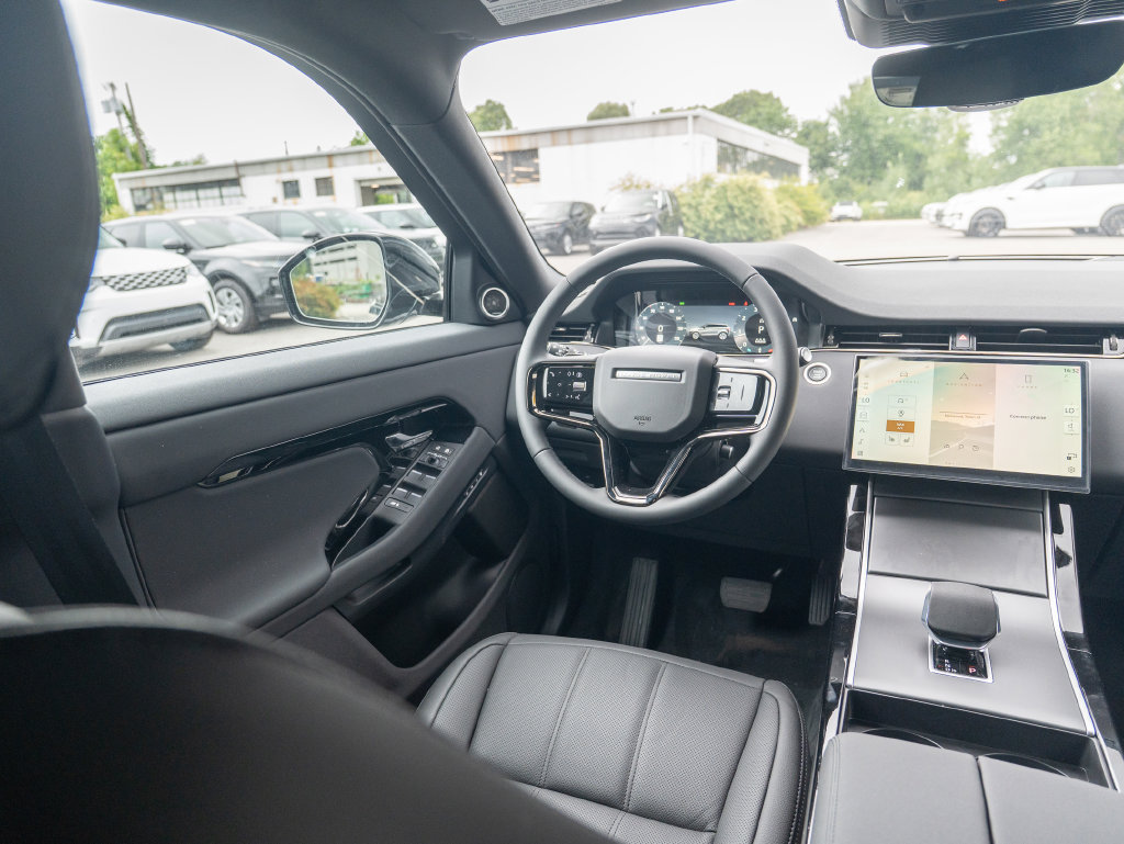 New 2026 Land Rover Range Rover Evoque S AWD/4WD image 18