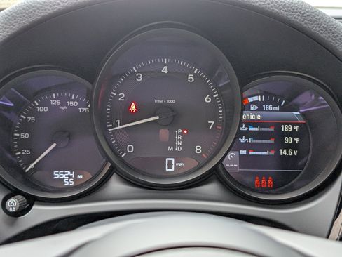 Certified 2025 Porsche Macan image 26