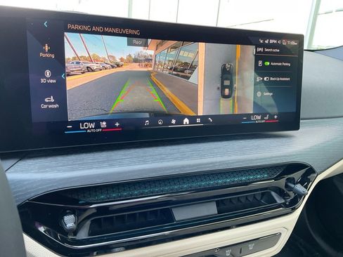 New 2026 BMW 330i Sedan w/ M Sport Package image 19