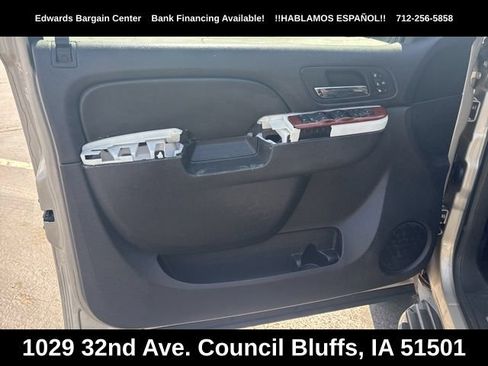 Used 2013 Chevrolet Suburban LTZ AWD/4WD image 22