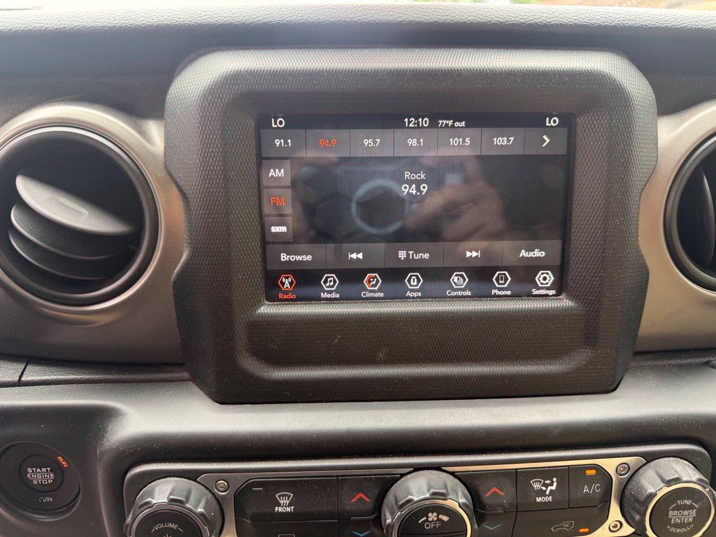 Used 2021 Jeep Wrangler Unlimited Sport AWD/4WD image 24