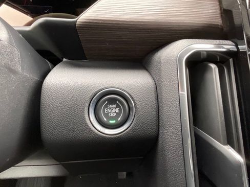 New 2026 GMC Acadia Denali w/ Super Cruise Package AWD/4WD image 27