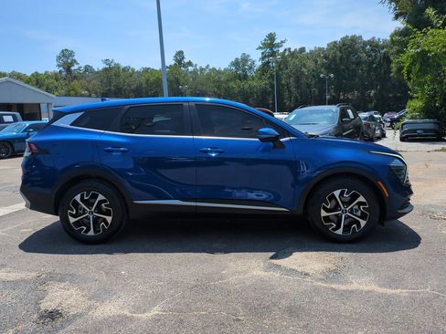 Certified 2024 Kia Sportage EX FWD image 4