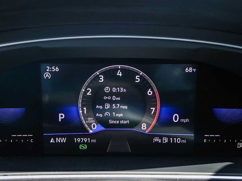 Certified 2022 Volkswagen Tiguan SE FWD image 24