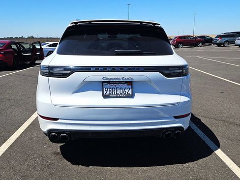 Used 2019 Porsche Cayenne Turbo AWD/4WD image 5
