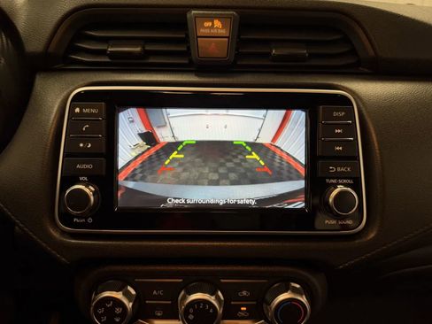 Used 2022 Nissan Versa S FWD image 31